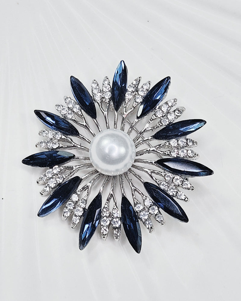 "Summer blossom" brooch, blue with rhinestones and a decorative pearl