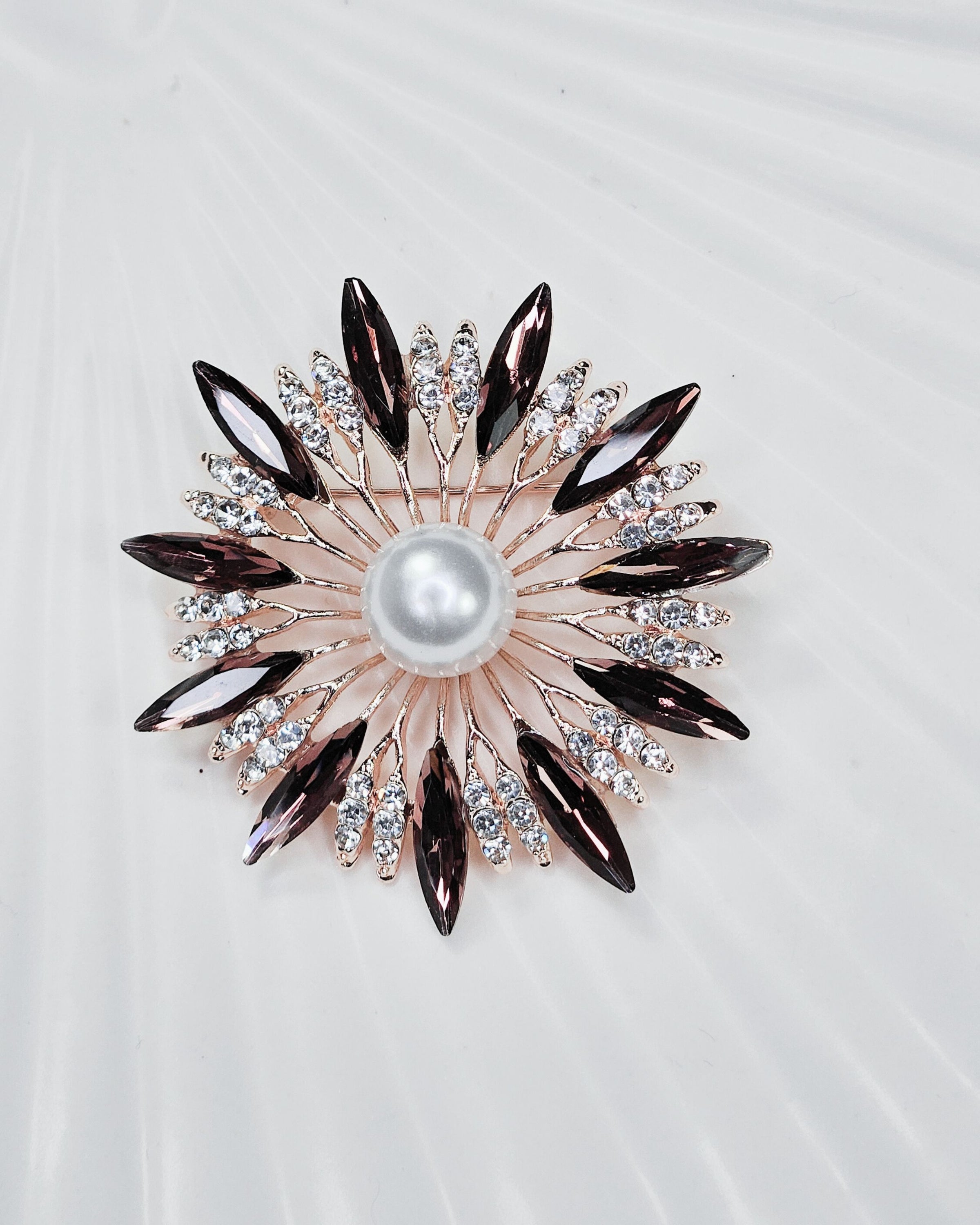 "Summer blossom" brooch, pink with rhinestones and a decorative pearl