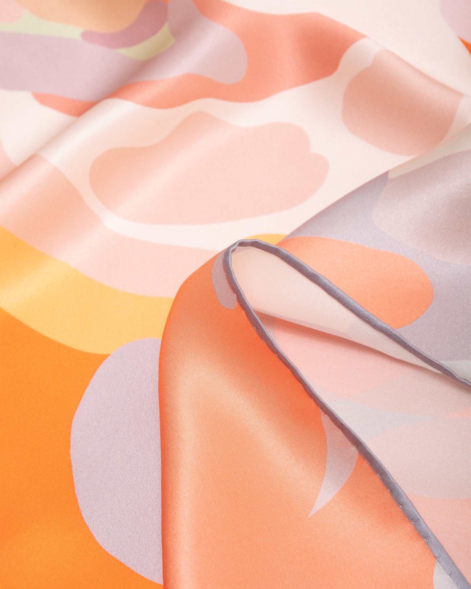 Seidentuch Premium quadratisch 86x86cm handrolliert, Rosentuscherei orange