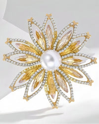 MayTree Brosche "Sommerblüte", gold mit Strass und einer Zierperle