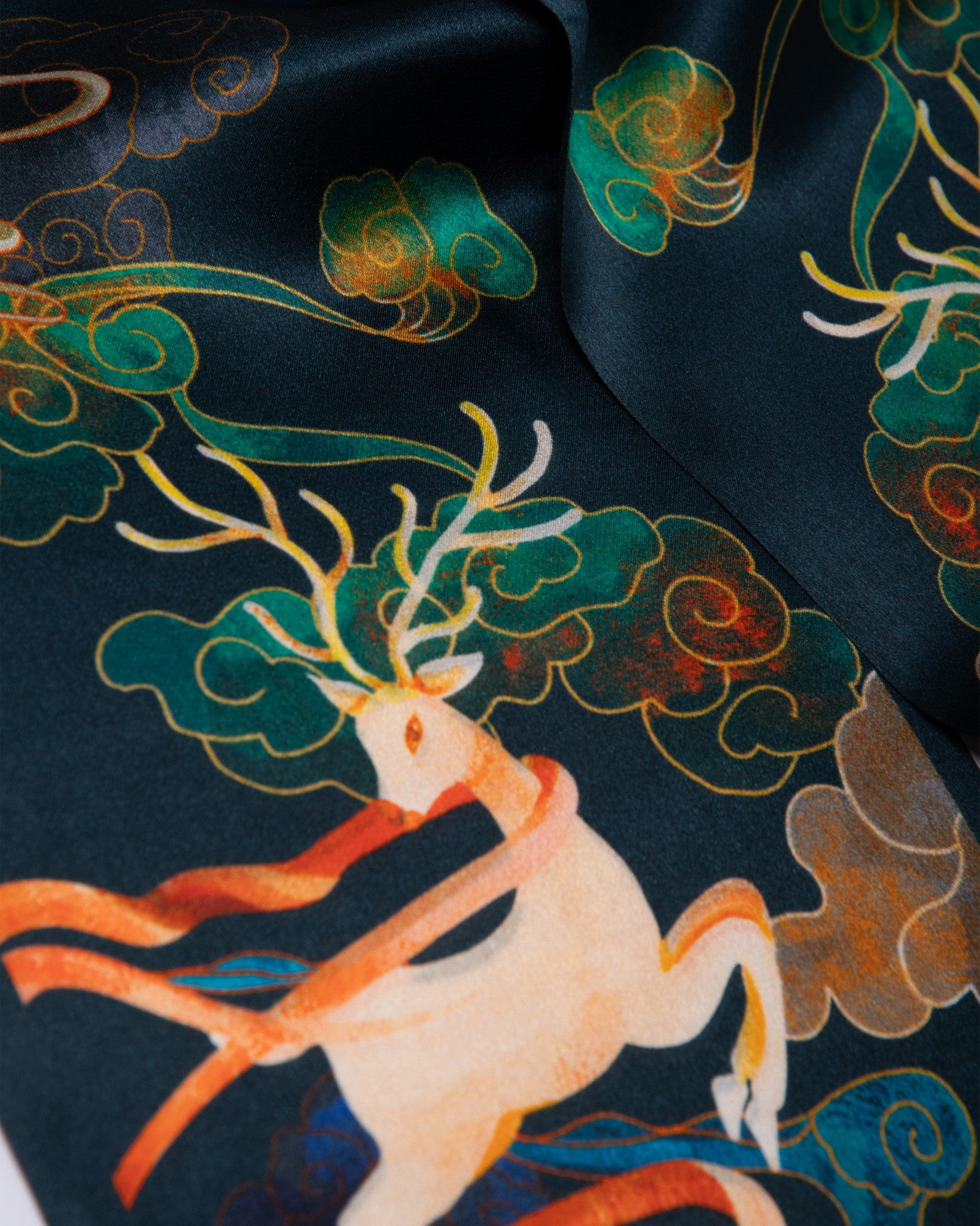 Seidenschal beidseitig, Glückshirsch dunkelblau 16x145