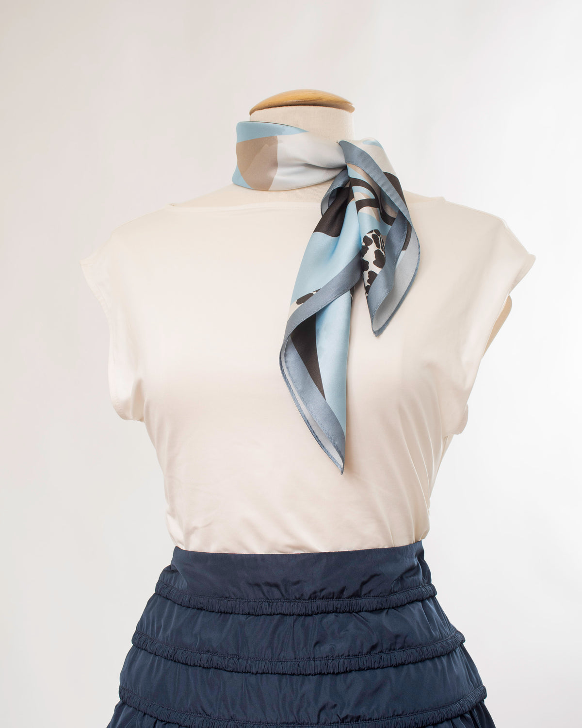 Seidentuch Premium Lorbeer blau