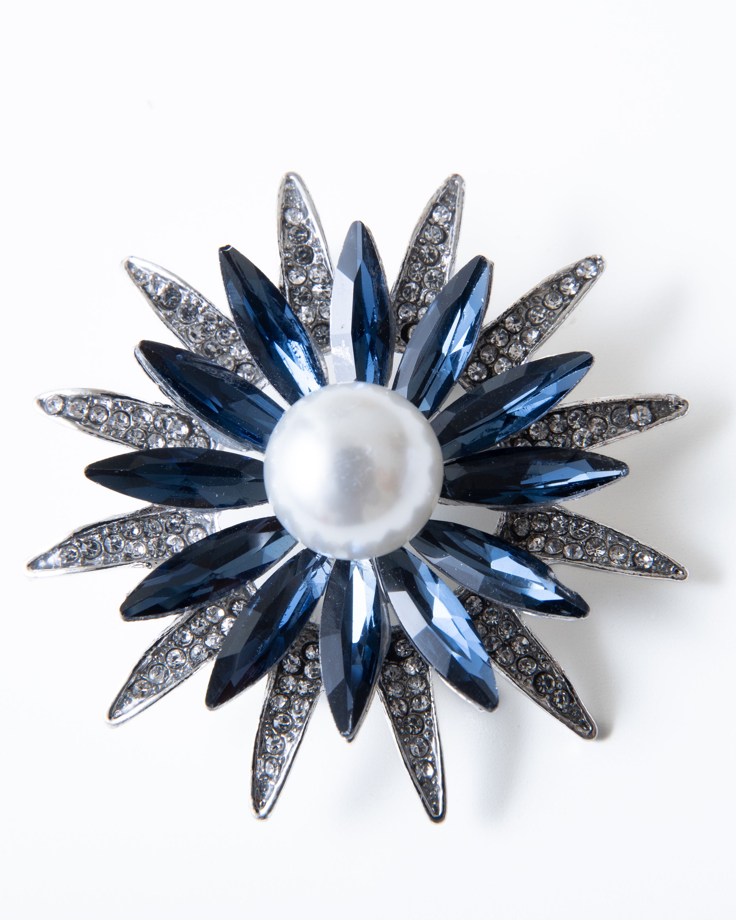 "Summer blossom" brooch, blue with rhinestones and a decorative pearl