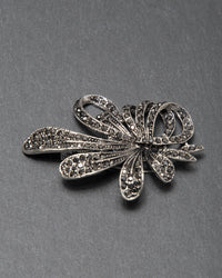 MayTree Brosche "Vintage Blüte", brilliant mit schwarzem Strass